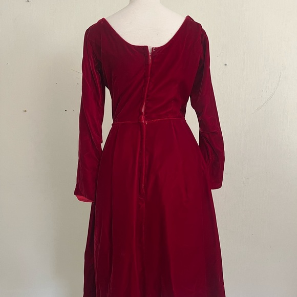 Vintage Cranberry Red Velvet Long Sleeve Cocktail Dress // US women’s XS - Picture 7 of 9